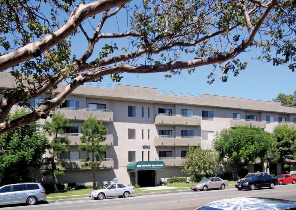 Club Riverside Apartments In Valley Village California Francis